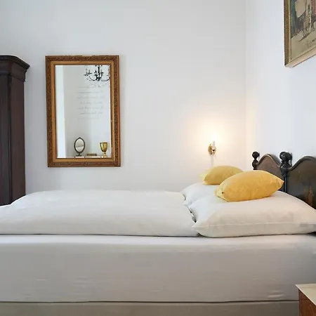 לינה וארוחת בוקר Villa Cartoceto